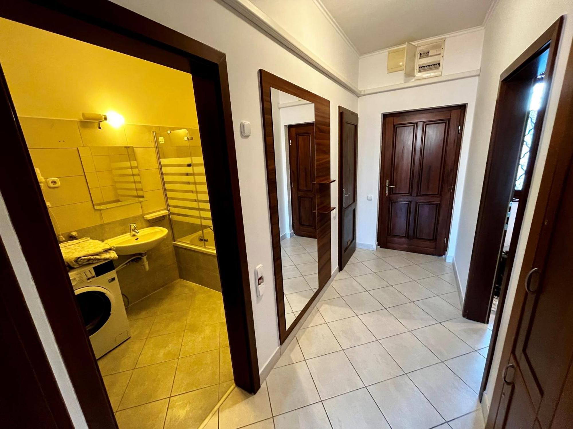 Apartment Friendly In The Downtown *